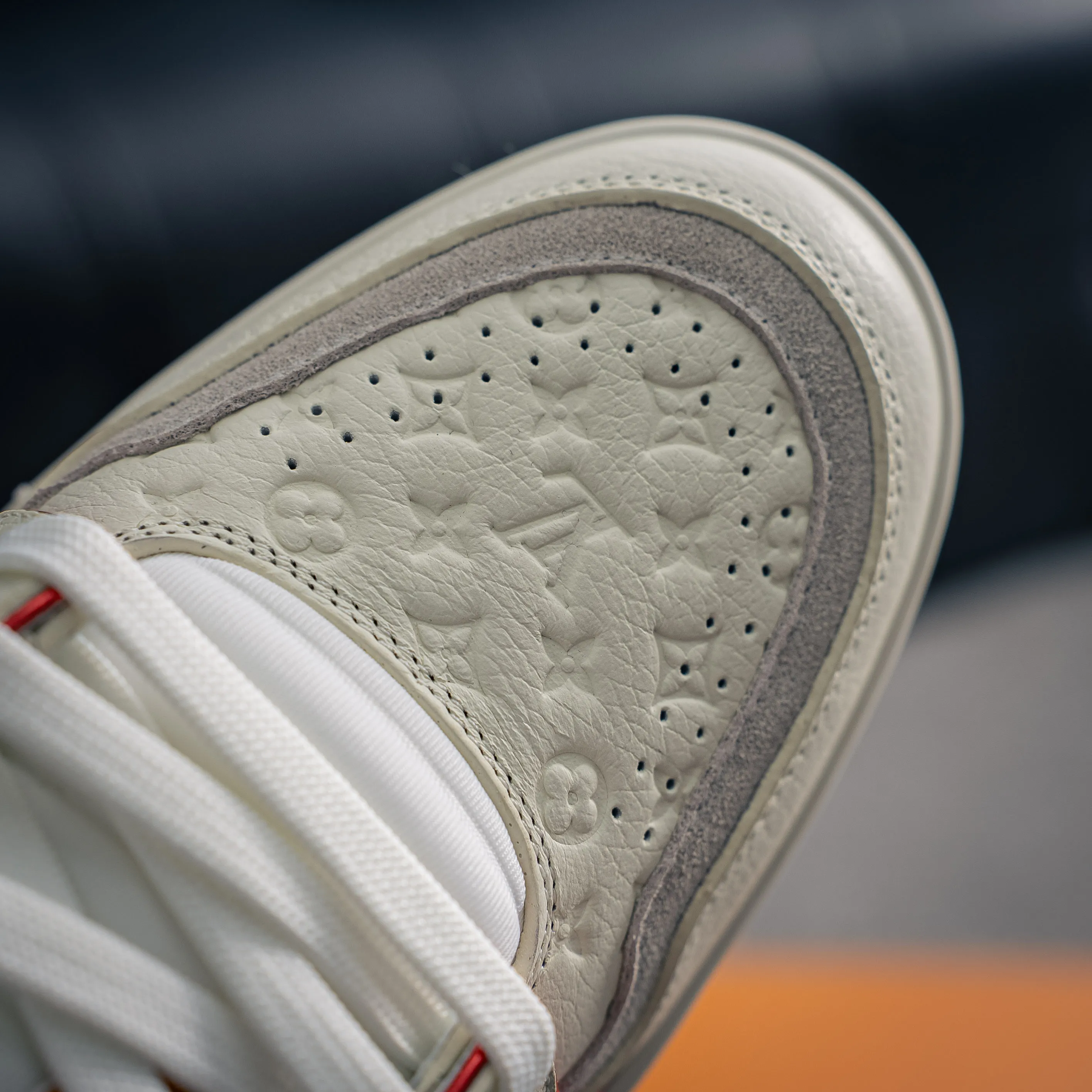 # LV- - trainer 2026 New Arrival 1：1 ！！ Shoes Cowhide Leather ， LOGO ， Breathable ， 。